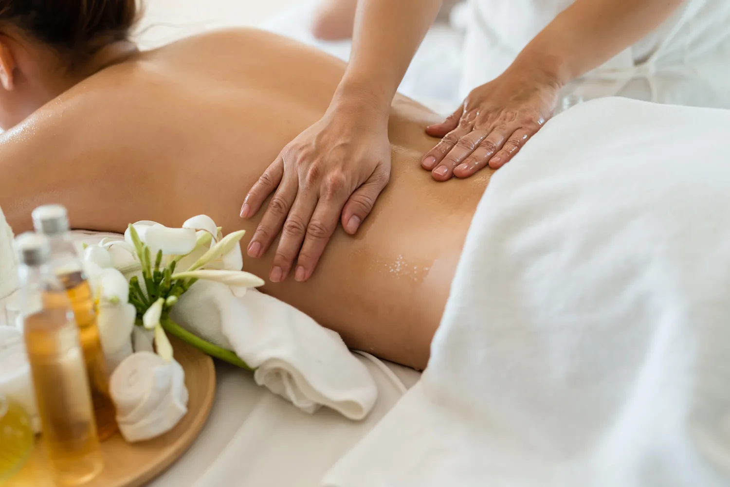 Holistic Aromatherapy Massage